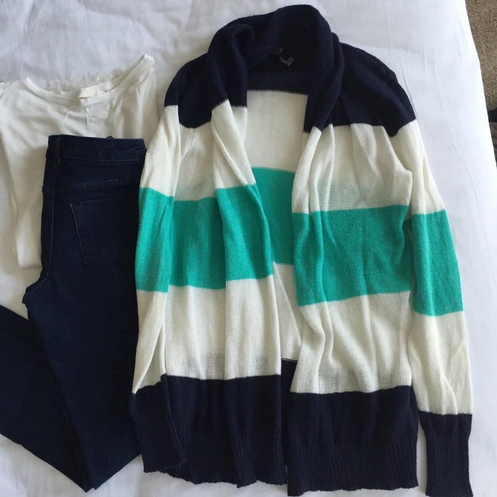 Forever 21 Cardigan Sweater -- Small